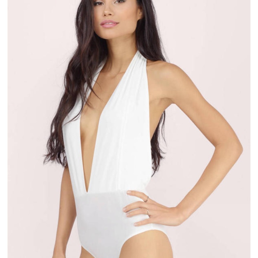 Plunging white bodysuit